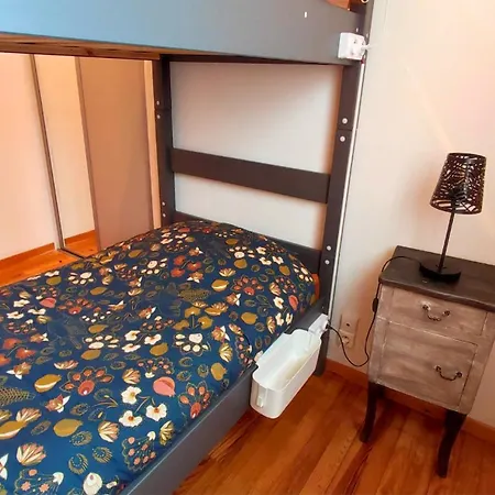 La Dame Aux Fleurs Lavaur (Tarn)