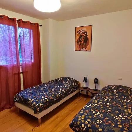 La Dame Aux Fleurs *